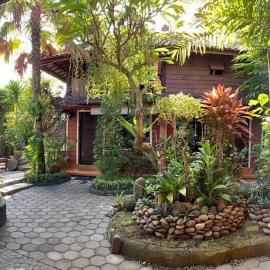The Arya guest house, מלון בגילימנוק