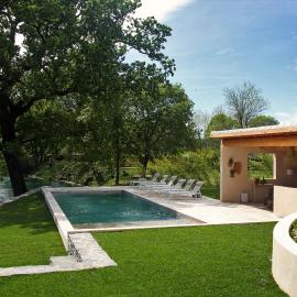 La Magnanerie d'Hôtes ,le jardin secret, hotell i Sauve