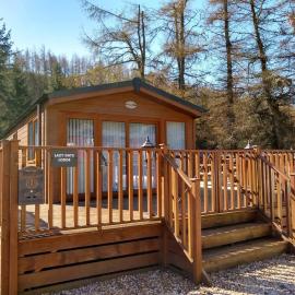 Lazy Days Lodge, Glendevon, Perthshire, hotel i Glendevon