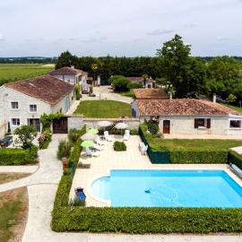 Les Gîtes de Brives, hótel í Brives-sur-Charente