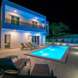 Villa Cipa, hotel en Bast