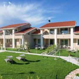 Villa Meri Star، فندق في مانربا ديل جاردا