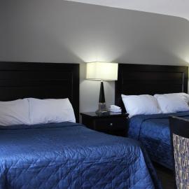 Super 7 Motel London, hotel in London