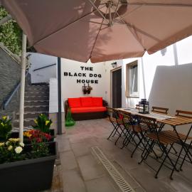The black dog house, ξενοδοχείο σε Valenzano