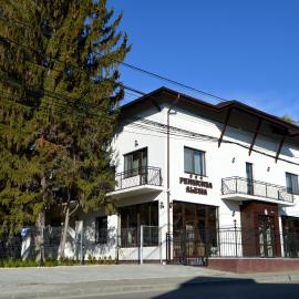 Pensiunea Alesia, hotel di Pucioasa