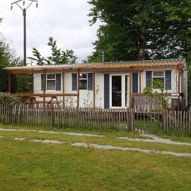 Stacaravan 4 persoons - Camping Le Soustran, Hotel in Neuvic