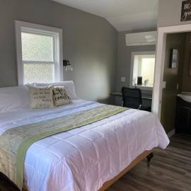 Murphys Law Inn 3