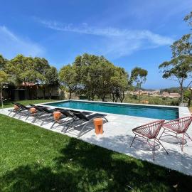 Villa Ita - 7 Room villa & Pool - Sintra، فندق في Colares