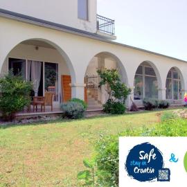 Studio apartment Gray, Hotel in Šibenik