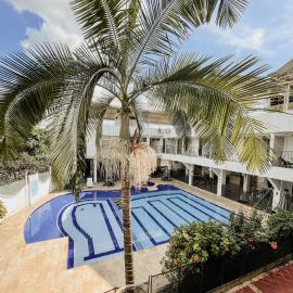 Hotel Cacique Guaicani, מלון במלגאר