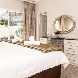 Bela Rini Guesthouse, hotel in Bela-Bela