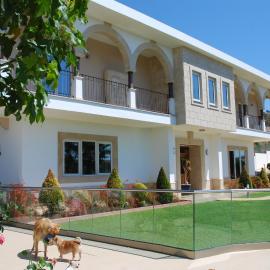 Kaminia Country Villa & Guest House