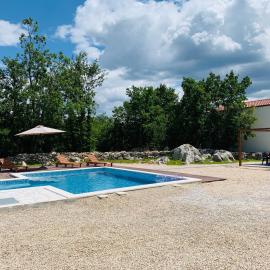 Private Villa Bonaventura with Pool & Jacuzzi & BBQ for Families & Groups near Split