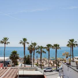 Spacious 200 sq.m. penthouse with sea view terraces