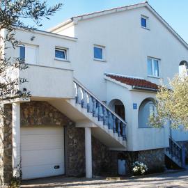 Apartments Zec, Hotel in Brzac