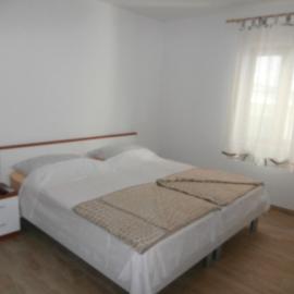 Room in Susak with air conditioning, W-LAN (3865-4), hotel in Susak