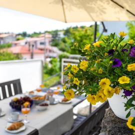 Apartman MARIS, hôtel à Vrbnik