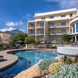 Viesnīca Hotel L'Acquale pilsētā Kalvī