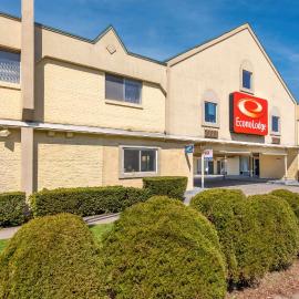 Econo Lodge Cortland Downtown, hotel u gradu 'Cortland'