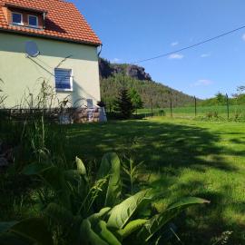 Ferienhaus Ebenheit am Lilienstein, khách sạn ở Königstein an der Elbe