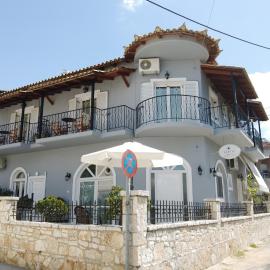 Xanthi Apartments, hotel i Sivota