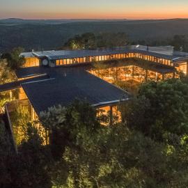 Kariega Game Reserve Ukhozi Lodge, hotel em Kenton on Sea