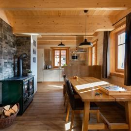 Arlitscherhof Ferienwohnungen und Chalets, hotel a Bad Eisenkappel