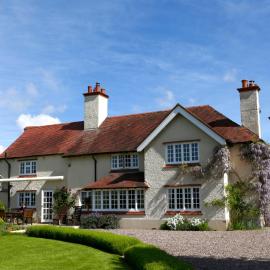 Church Farm B&B near Telford and Ironbridge, hotel a Shifnal