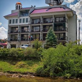 Rivergate Mountain Lodge