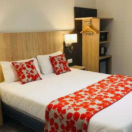 Hotel Martinez Grenay: Grenay şehrinde bir otel