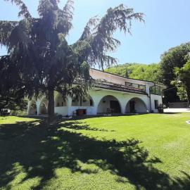 "CARA PACE" in collina - Guest House