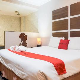 RedDoorz near Waterboom Lippo Cikarang