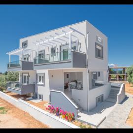 Meliria Apartments, hotel in Skala Rachoniou