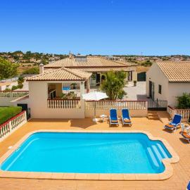 Villa Arvela by Villa Plus