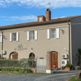 Agriturismo Le Biricoccole, khách sạn ở Vada