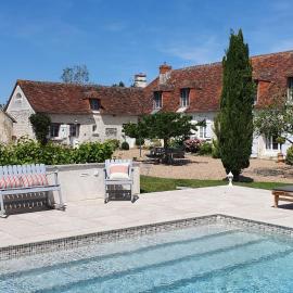 La Ferme Blanche: Cussay şehrinde bir otel