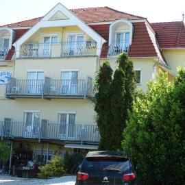 Pensili Apartmanház Balatonfüred, hotel v destinaci Balatonfüred