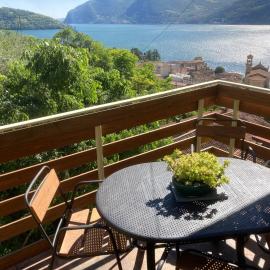 CasaGialla, hotel a Marone