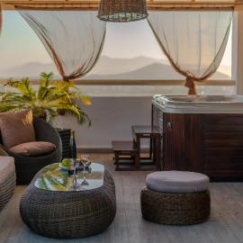 Black Velvet Naxos, hotel ad Agkidia