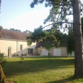 LA BONNE ADRESSE, hotel em La Neuville en Chaillois