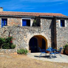 The traditional hause with the best view, hotel i Leonidio