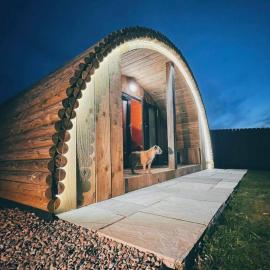 Volcano Cabins、Acharacleのホテル