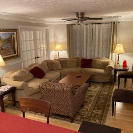 Spacious 3 Bedroom 2 bath Condo close to Five-points in Athens, hotel en Athens