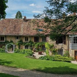 Domaine de Bellevue Gîte du Mont Poupet, Hotel in Marnoz