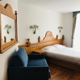 Hotel Mountain Resort, hotel u gradu 'Commezzadura'