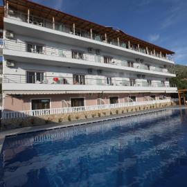Hotel Riviera, hotel en Borsh