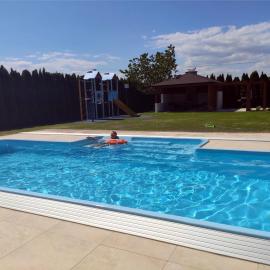 Apartamenty przy basenie blisko morza Brown
