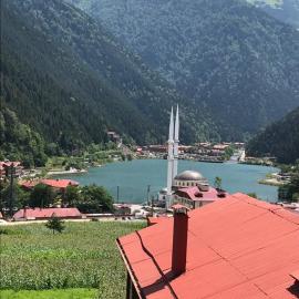 Karenes KUZEY Pansıyon, hotel a Çaykara