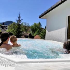 Wellness Hotel Garni Krone, hotell i Baiersbronn