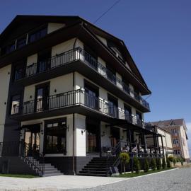 Maison, hotel em Bosteri